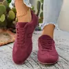 Colección de verano 2026: Estilo europeo y americano, zapatos para mujer de talla grande, ligeros y cómodos, zapatos casuales de suela plana, estilo versátil con cordones