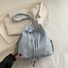 Bolso de Hombro Personalizado 2024 Nuevo Bolso Casual para Mujer Hermoso Nicho Moda Primavera y Verano Bolso Balde Portátil
