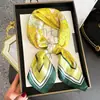 Bufanda Cuadrada Pequeña Estilo K de 70 para Mujer Nueva de Verano Versátil Bufanda Regalo Moda Retro Bufanda Profesional Venta al por Mayor Exterior