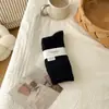 Meias de Lã Estilo Coreano Simples, Cor Sólida, Costela Macia para Outono e Inverno, Meias Quentes e Versáteis de Cano Médio Enrugadas na Cor Aveia e Branco Leite