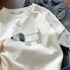 Conjunto de Primavera para Meninos com Camiseta de Manga Longa com Estampa de Desenho Animado e Calça Jeans Reta Estilo Coreano