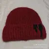 Gorro liso de punto con costura lateral para otoño e invierno, un accesorio de calle de moda imprescindible, gorro de lana estilo ins, gorro de punto moderno y versátil
