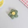 Broche de lã fofo com flores coloridas, chá com leite, bolsa de flores em forma de coração para meninas, acessórios de roupas femininas