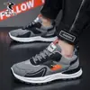 Nuevos Zapatos Casuales de Malla Transpirable para Hombre de Primavera y Otoño, Versátiles con Suela Suave, Zapatos Deportivos Antideslizantes para Correr