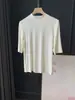 ¡Con un tacto naturalmente suave! Adecuada para todas las estaciones, es transpirable y estiliza, una camiseta lisa de manga corta, nuevo modelo de principios de otoño 2026 H081302