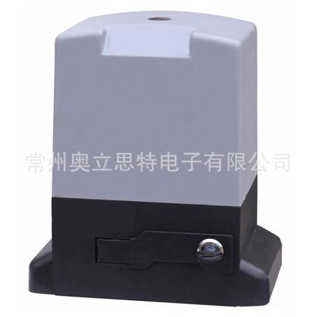 闭门器