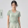 Blusa Feminina Fashion Versátil Simples Texturizada de Manga Curta com Decote V e Cordão Camiseta Slim Fit Fresca e Macia, Adequada para Todos os Tons de Pele