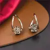 Nuevos Pendientes de Diseño de Nicho de Moda de Gama Alta para Mujer, Versátiles, Pequeños y Exquisitos Clips de Oreja de Circonita, Venta al por Mayor de Pendientes