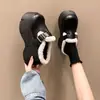 Zapatos Cómodos de Algodón con Suelas Gruesas, Medias Pantuflas, Nuevo Estilo Invierno 2025, Forrados de Felpa, Modernos, Cálidos, Zapatos de Cuero Slip-On que Aumentan la Altura