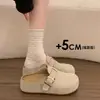 Versátil Estilo Retrô Francês com Aumento de Altura Oculto de 5cm, Novo Modelo 2026, Chinelos Fechados com Fivela para Uso Externo, Chinelos de Primavera com Solado Grosso