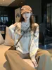 Primavera 2026 Nuevo Estilo Bloque de Color Lana Jacquard Fair Isle Cuello Redondo Holgado Suéter Estilo Coreano Engrosado para Mujer en Color Avena