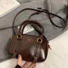 2024 Nuevo Estilo Bolso para Multitud Pequeña Bolso Cruzado de Moda Vintage Mori Meng para Mujer Otoño e Invierno Bolso Cuadrado Pequeño Portátil para Mujer