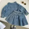 Conjunto de Chaqueta de Mezclilla Pura de Algodón Retro para Bebé Niña Nuevo Estilo Primavera y Otoño 2026 Conjunto Elegante de Dos Piezas para Niñas