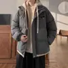 Jaqueta Acolchoada de Algodão Falsa Duas Peças Estilo Americano para Homens, Marca Tendência de Inverno, Corte Amplo, à Prova de Frio, com Capuz, Jaqueta Puffer para Jovens, Casaco de Algodão
