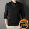 2025 Invierno Popular Camisa Polo Falsa de Dos Piezas para Hombre Camisa de Cuello Rayado Cálida de Terciopelo para Hombres de Mediana Edad Top Dropshipping