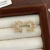 Brincos Flor de Pérola e Zircônia Elegantes e Delicados Estilo Retrô Francês para Mulheres, Luxo Leve, Exquisitos e de Alto Padrão, Lindos Brincos