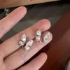 Pendientes de Mariposa de Zirconia de Lujo Ligero de Nicho, Pinzas para Orejas Electroplateadas Versátiles y Exquisitas, Nuevos Pendientes de Mariposa de Verano para Mujer