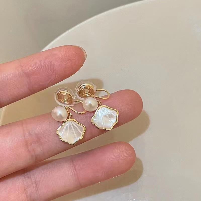 天然淡水珍珠耳环高级感14k包金无耳洞简约轻奢贝母
