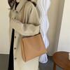Bolso tote de estilo retro occidental, bolso de hombro de nicho de moda, bolso bandolera casual simple, nuevo bolso de invierno 2023 para mujer