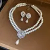 Conjunto de Joias Europeu e Americano Transfronteiriço Brincos e Colar de Pérolas Turquesa cravejados com Diamantes de Camada Dupla Design de Nicho Corrente para Clavícula