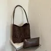 Bolsa feminina de grande capacidade, minimalista, nova coleção de inverno 2026, acabamento fosco retrô, bolsa de ombro, bolsa transversal, bolsa tote de alta qualidade