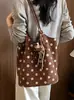 2026 moda nueva transfronteriza simple bolsa de mano de gran capacidad bolsa de hombro casual coreana de lunares bolsa de axila