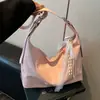 Bolso de Viaje Moderno y Sencillo para Mujer, Nuevo Bolso de Hombro con Diseño de Nicho Primavera/Verano 2026, Bolso Cruzado Versátil para el Uso Diario