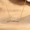 Colar de Pérolas com Flor de Zircônia e Laço, Luxo Leve e Requintado, Sentido de Alto Padrão, Corrente para Clavícula Doce Super Fada Versátil para Mulheres