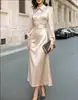 Moda feminina europeia e americana comércio exterior transfronteiriço outono 2026 novo vestido longo de cetim de cintura alta slim fit, elegante e justo