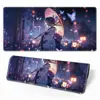 Alfombrilla de Escritorio Grande de Anime de Dibujos Animados, Pad para Escritorio, Pad con Bordes Bloqueados, Pad Antideslizante y Resistente a Manchas para Oficina y Gaming, Teclado