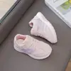 Zapatos Deportivos para Niños 2026 Otoño Nuevo Versión Coreana Zapatos de Correr de Cuero Suave para Niños y Niñas Mayores