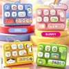 Teclado pequeño de 9 teclas para aliviar el estrés transfronterizo, llavero creativo de pulsación con la punta del dedo, amuleto para mochila, mini juguete para niños