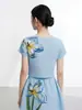 Blusa de Manga Curta Estilosa e Bonita de Issey Miyake, Novo Suéter Curto Estampado Verão 2026, Camiseta Elegante e Versátil