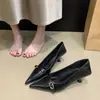 Estilo Novo Primavera 2026 Bico Fino Fivela Salto Fino Salto Alto para Mulheres, Confortável e Elegante para o Trajeto Profissional