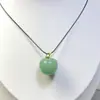 Flor de Melocotón Xinjiang Seda Dorada Jade Manzana Pequeña Fruta de la Paz Colgante Cadena para Clavícula Collar de Jade Natural
