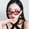 Óculos de sol estilo olho de gato retrô, óculos triangulares coloridos para mulheres, presente de festa moderno e personalizado para celebridades da Internet