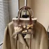 Bolso Cubo Nuevo de Cuadros Otoño/Invierno 2026 para Mujer, Bolso de Mano Lindo de Dibujos Animados, Bolso Cruzado de Lana a Cuadros para Viaje de Niños