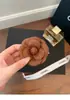 Broche Grande de Veludo Camélia para Mulheres, Novo Modelo 2025, Acessório de Moda Exquisito de Alta Qualidade