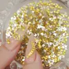 Mini uña de malta amarilla con diamantes de arte de uñas tamaño pequeño fondo plano forma de espiga de trigo especiada dorada blanca transparente joyería de diamantes para uñas al por mayor