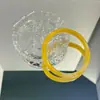 Pulseira Mais Vendida no Tiktok para Mulheres, Acessório Versátil e de Alto Padrão, Design Fino de Barra Redonda Que Faz as Mãos Parecerem Mais Brancas, Pulseira de Joia Presente para o Festival Qixi