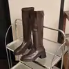 Otoño 2026 Nueva Calle Chica Genial Guapo Versátil Botas Altas de Caballero Punta Cuadrada Tacón Grueso Botas Largas Hasta la Rodilla