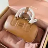 Miu Jia 2024 Nueva Moda Retro Bolso Almohada Liso Boston Bolso de Mano para Mujer Bolso Cuadrado Pequeño Cruzado Bowling