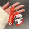 Chaveiro Snoopy Boneco Desenho Animado Pingente de Bolsa Carro Chaveiro Fofo Pingente Pequeno Criativo para Casal Atacado