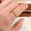 Venta Caliente en Douyin Versión Alta Mano de Obra Exquisita Anillo de Triángulo Completamente Incrustado de Diamantes para Mujer Rombo Moda Nicho Simple Versátil Anillo para el Dedo