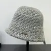 Sombrero de Cubo de Lana para Otoño e Invierno Bloqueo de Color Casual de Copa Plana Moda Suave Pegajoso Moda Gradiente Pequeño Logo Tejido Sombrero de Pescador Mujer