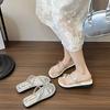 Sandálias Prateadas Francesas com Strass nos Dedos para Mulheres 2025 Novo Look de Verão Estilo Fada Vestido Sapatos Planos para Praia