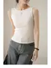 Venta al por mayor del fabricante Moda de verano Nuevo estilo Top de canalé para mujer sin hombros Sencillo Moldeador Francés Sin mangas Camiseta sin mangas Moderno