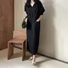 Vestido Longo Estilo Coreano com Design de Cordão e Mangas Bufantes, com Bolsos em Ambos os Lados