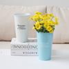 Cubo de Flores de Lata Pastoral Letra Hierro Forjado Flor Cubo de Flores Decoración del Hogar Color Caramelo Color Cubo de Flores Secas