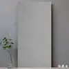 Azulejos de microcimento, 400x800, para piso, em estilo minimalista e sereno, com acabamento suave e fosco, adequados para cozinhas, varandas e banheiros